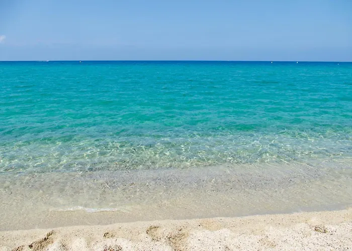 Parc Residentiel La Listra - Maeva Belgodere (Corsica)